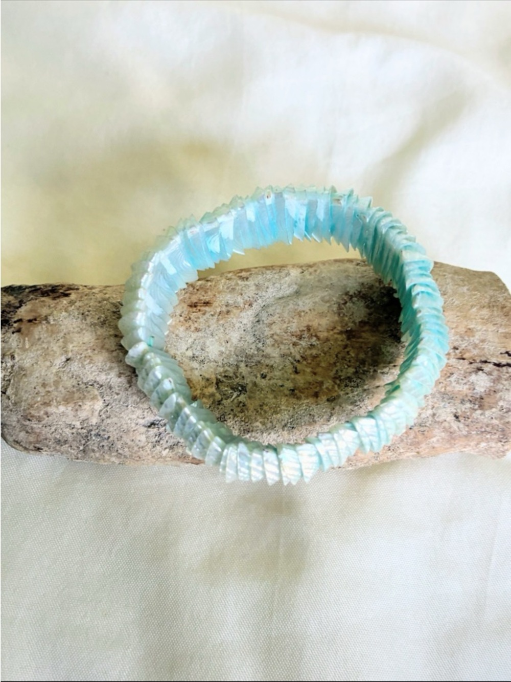 Handmade Light Blue Shell Stackable Bracelet - Picture 3 of 8